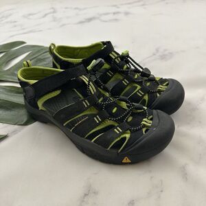 Keen Women's Sandals - Black and Green